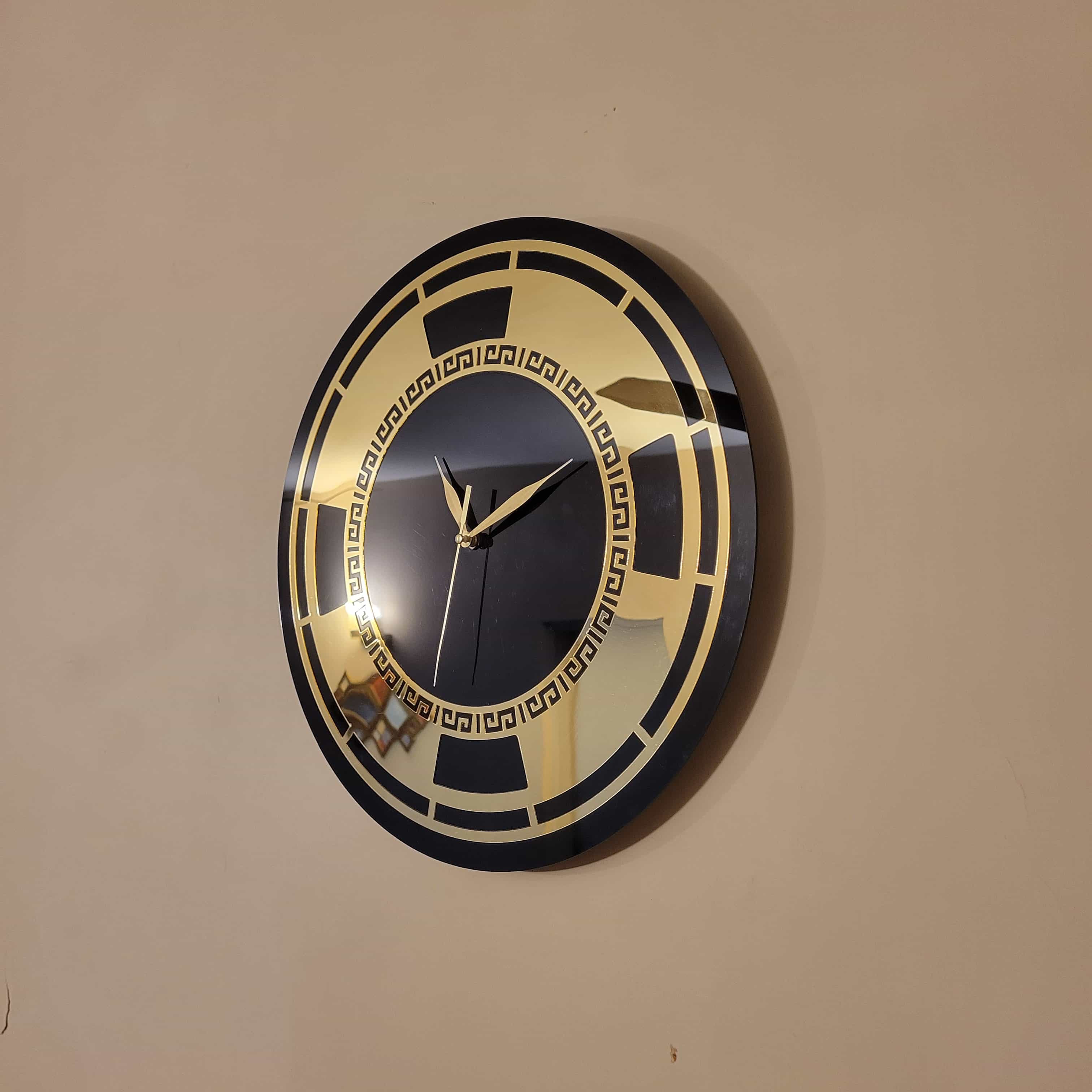 Modern Dual-Layer Acrylic Wall Clock – Black & Gold (16 Inches)
